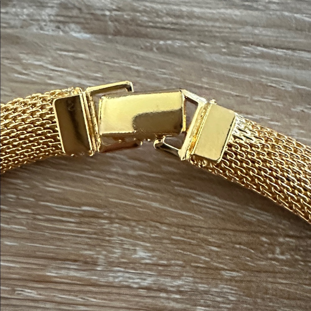 Modern Gold Metal Mesh Necklace/Choker - Picture 3 of 5